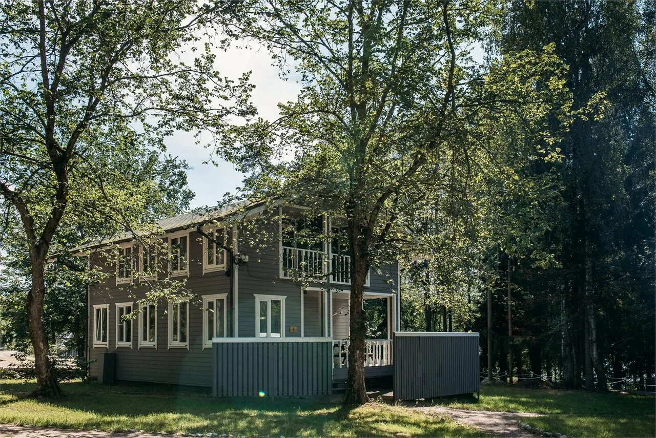 Пасторское озеро — фотография отеля